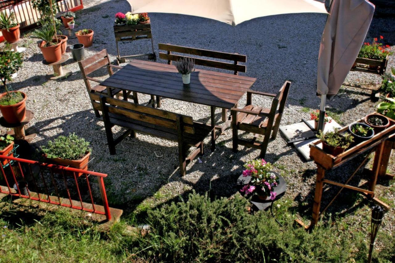 Serendipity House B&B Террануова-Браччолини Экстерьер фото